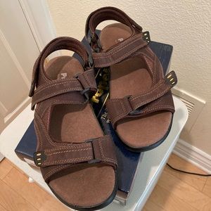 Men’s Sandals Propet Hook and Loop